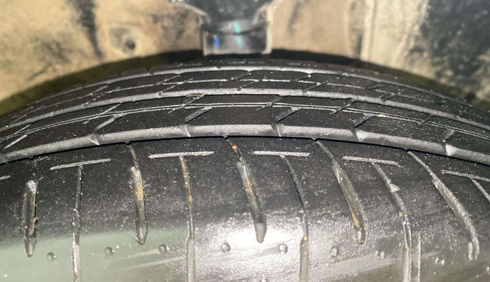 2021 Maruti Celerio VXI AMT, Petrol, Automatic, 8,213 km, Right Front Tyre Tread