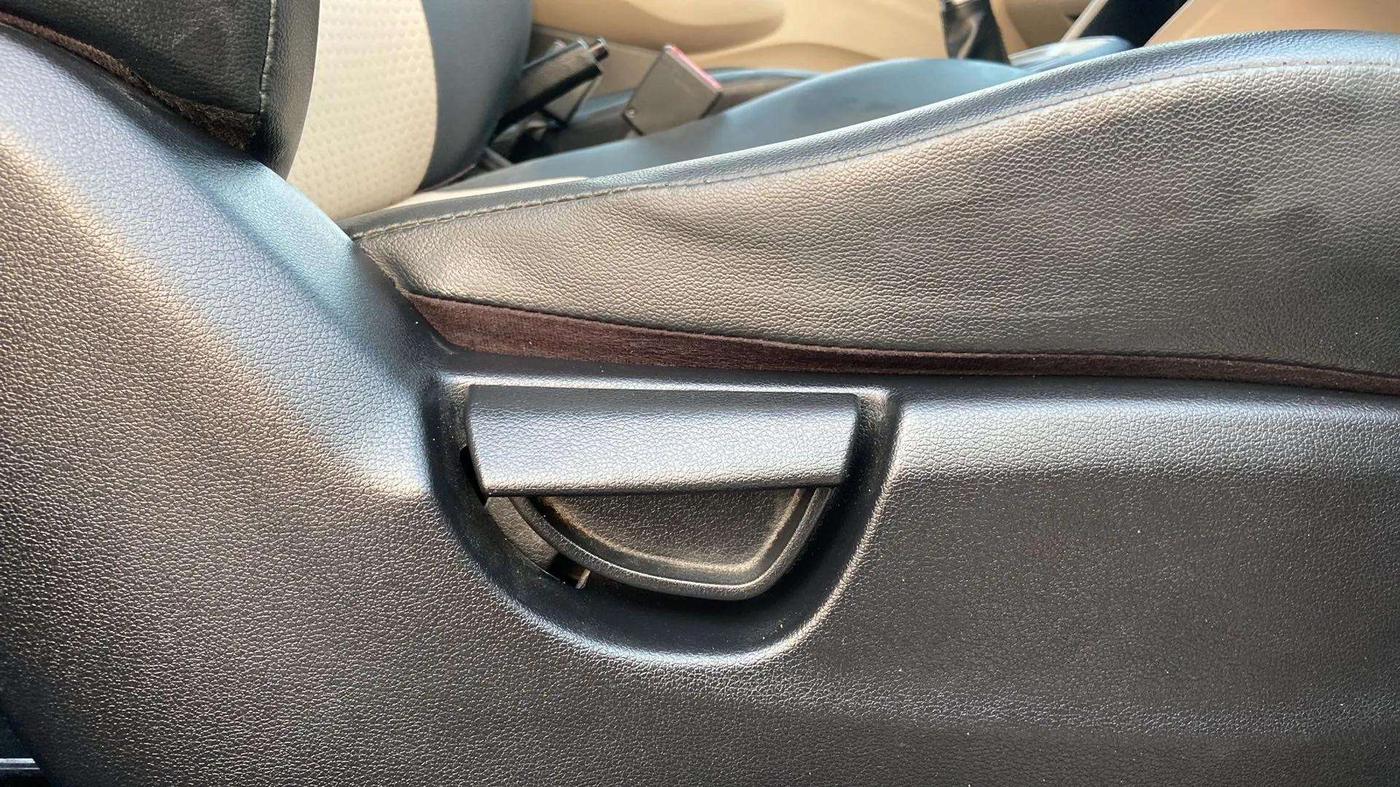2021 Hyundai NEW SANTRO SPORTZ AMT, Petrol, Automatic, 30,185 km, Driver Side Adjustment Panel