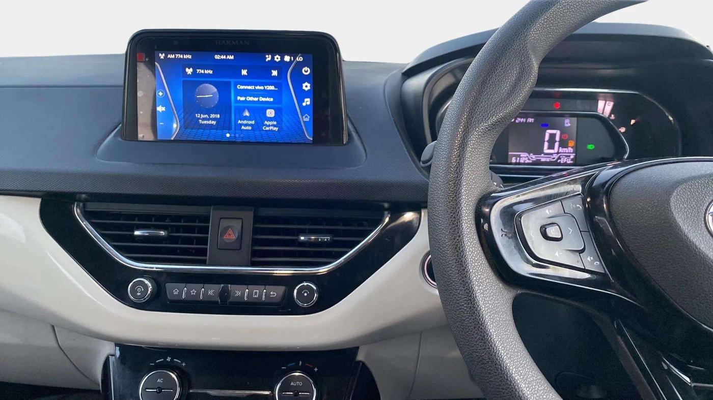 2021 Tata NEXON XZ PLUS PETROL, Petrol, Manual, 61,157 km, Air Conditioner