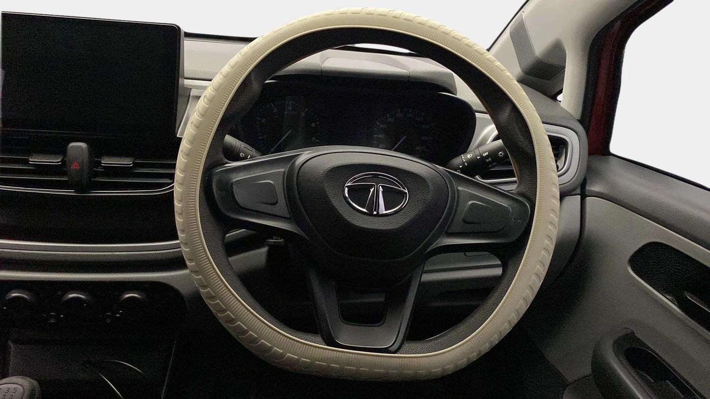 2021 Tata ALTROZ XE PETROL, Petrol, Manual, 21,487 km, Steering Wheel Close Up
