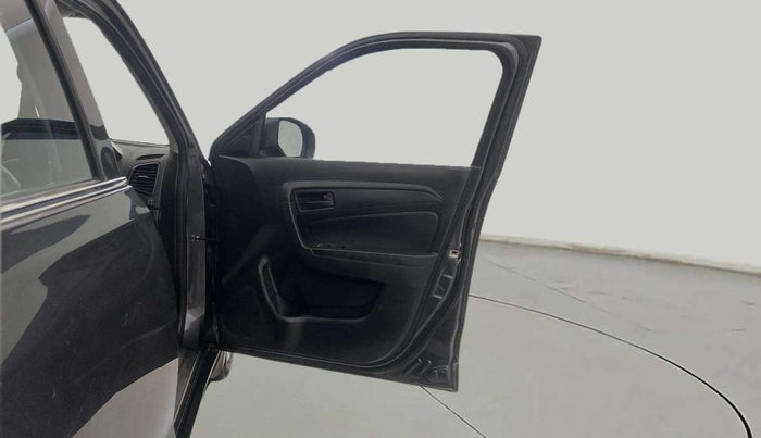 2021 Maruti Vitara Brezza LXI, CNG, Manual, 96,844 km, RHS Front Door