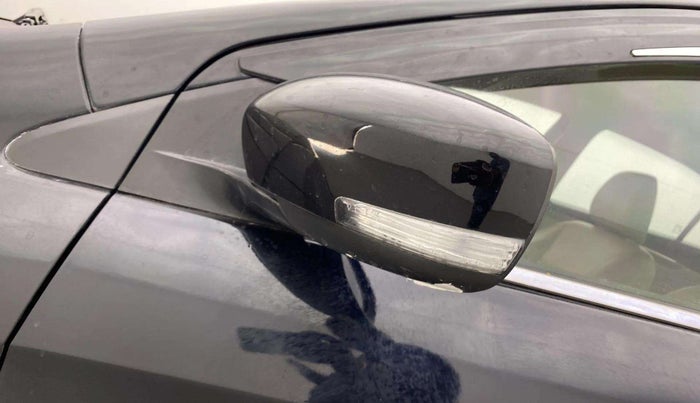 2019 Maruti Ciaz ALPHA  AT 1.5 SHVS PETROL, Petrol, Automatic, 55,494 km, Left rear-view mirror - Indicator light has minor damage