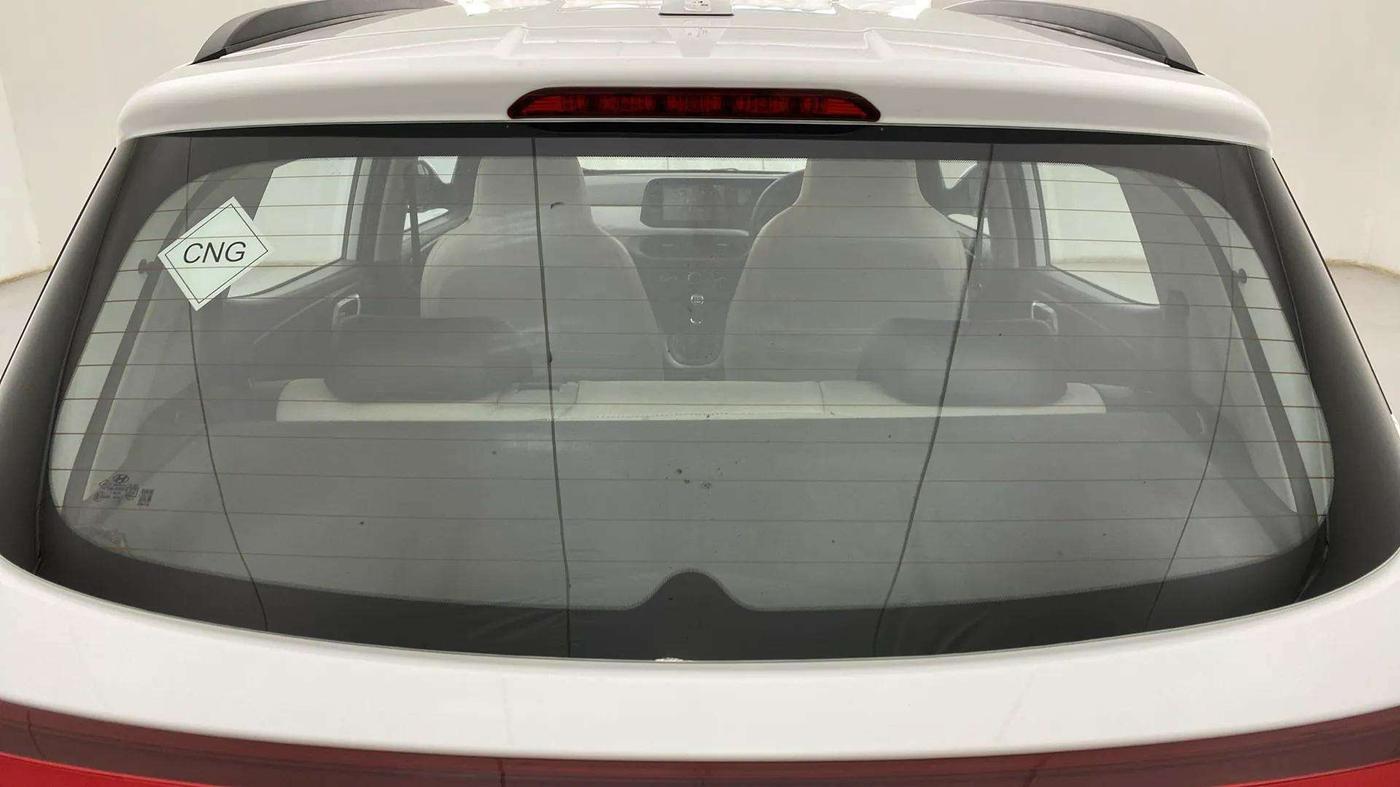 2024 Hyundai GRAND I10 NIOS SPORTZ 1.2 KAPPA VTVT CNG, CNG, Manual, 11,759 km, Rear Windshield