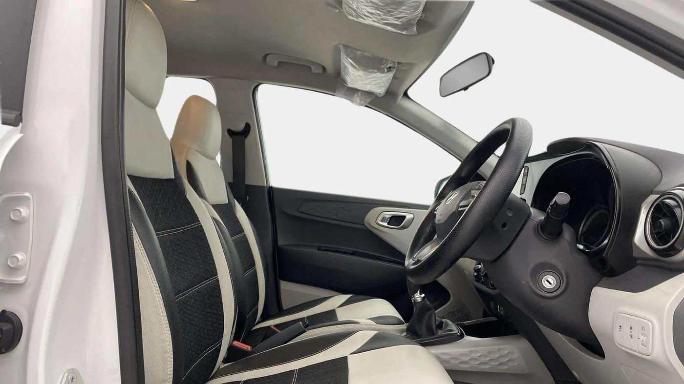 2024 Hyundai GRAND I10 NIOS SPORTZ 1.2 KAPPA VTVT CNG, CNG, Manual, 11,759 km, Right Side Front Door Cabin