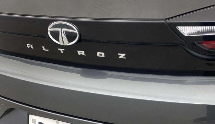 2021 Tata ALTROZ XE PLUS PETROL, Petrol, Manual, 27,020 km, Dicky (Boot door) - Minor scratches