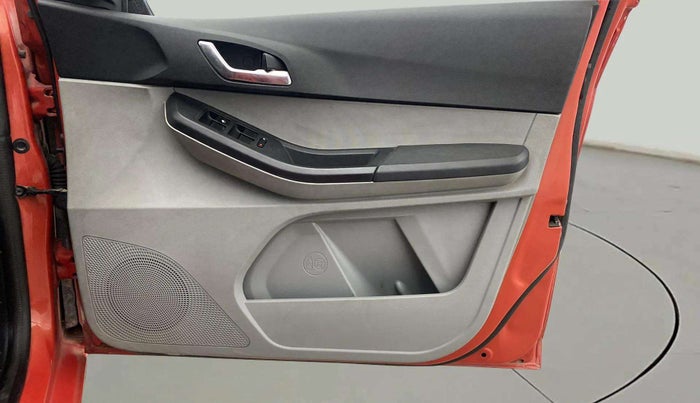 2020 Tata Tiago XZ PLUS PETROL, Petrol, Manual, 75,333 km, Driver Side Door Panels Control