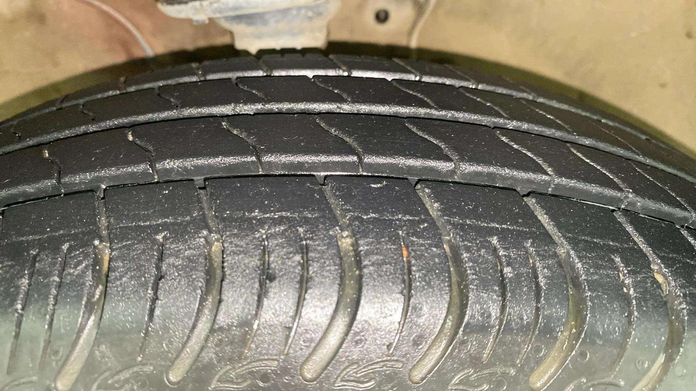 2021 Maruti S PRESSO VXI (O), Petrol, Manual, 23,530 km, Left Front Tyre Tread