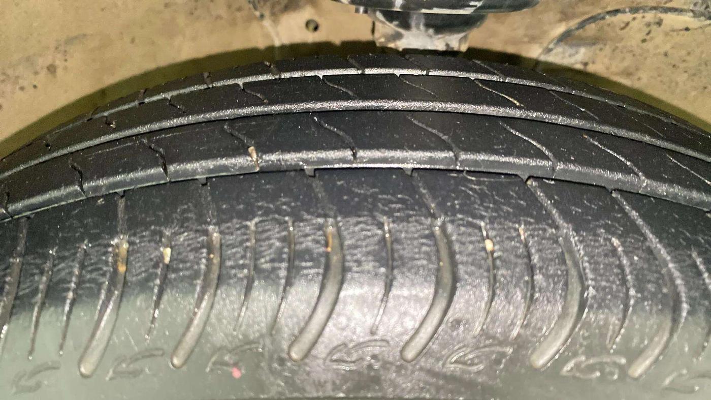 2021 Maruti S PRESSO VXI (O), Petrol, Manual, 23,530 km, Right Front Tyre Tread