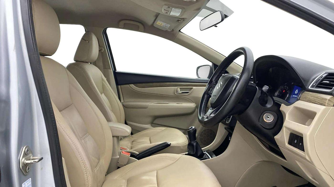 2022 Maruti Ciaz DELTA 1.5 SHVS MT PETROL, Petrol, Manual, 71,319 km, Right Side Front Door Cabin