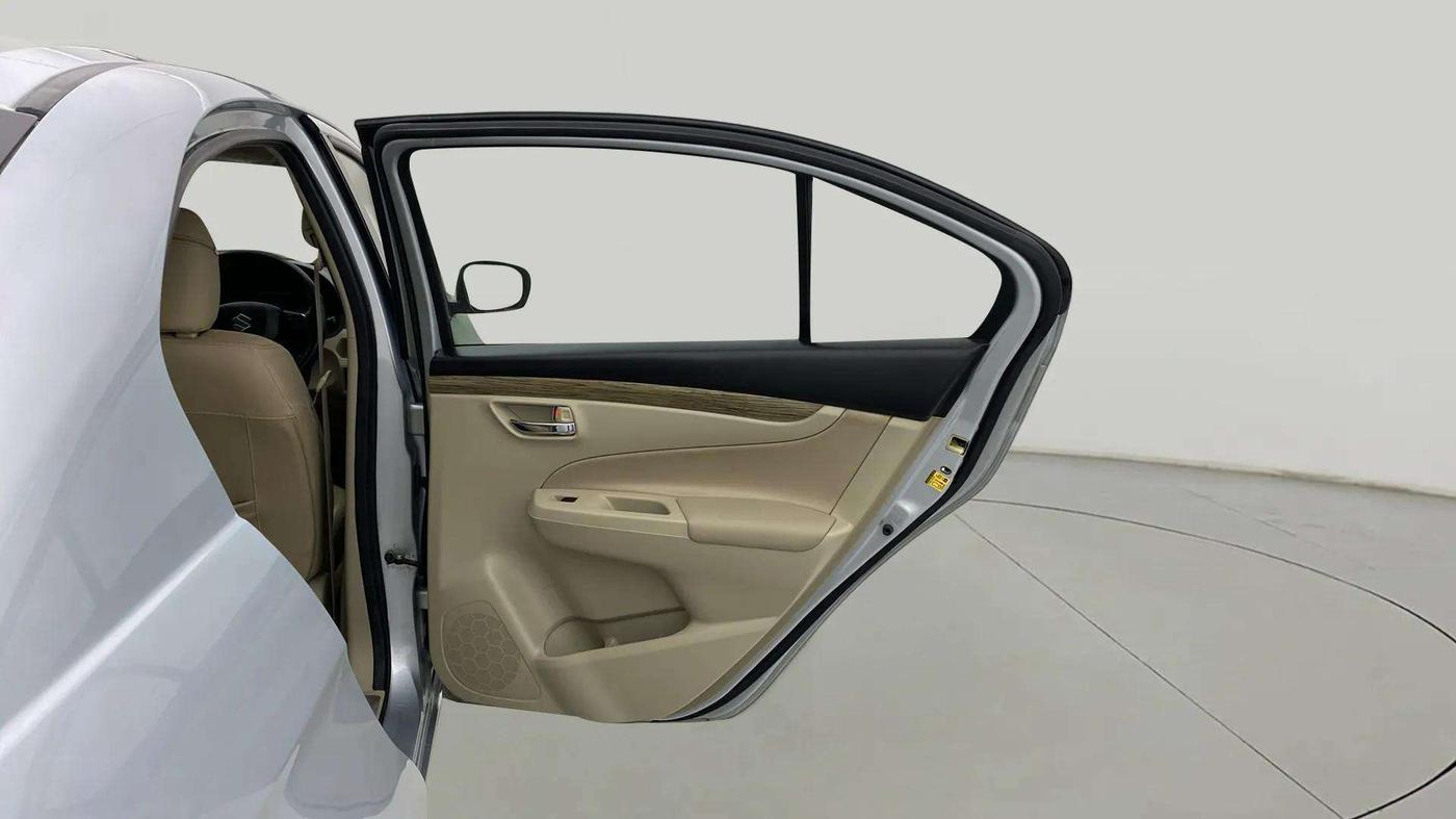 2022 Maruti Ciaz DELTA 1.5 SHVS MT PETROL, Petrol, Manual, 71,319 km, RHS Rear Door