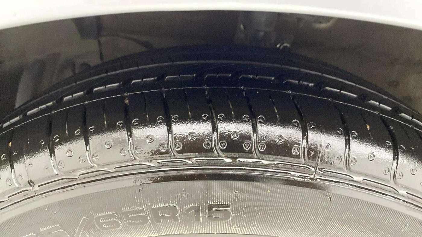 2022 Maruti Ciaz DELTA 1.5 SHVS MT PETROL, Petrol, Manual, 71,319 km, Left Front Tyre Tread