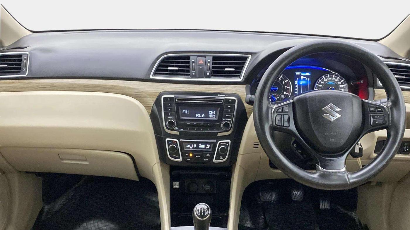 2022 Maruti Ciaz DELTA 1.5 SHVS MT PETROL, Petrol, Manual, 71,319 km, Dashboard