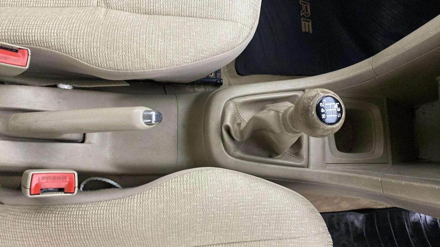 2016 Maruti Swift Dzire VXI (O), Petrol, Manual, 58,178 km, Gear Lever