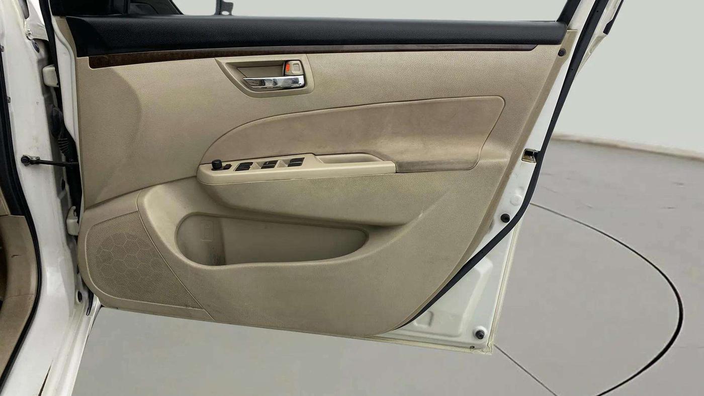 2016 Maruti Swift Dzire VXI (O), Petrol, Manual, 58,178 km, Driver Side Door Panels Control