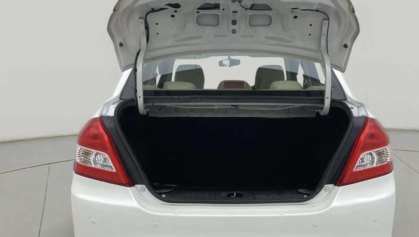 2016 Maruti Swift Dzire VXI (O), Petrol, Manual, 58,178 km, Boot Inside