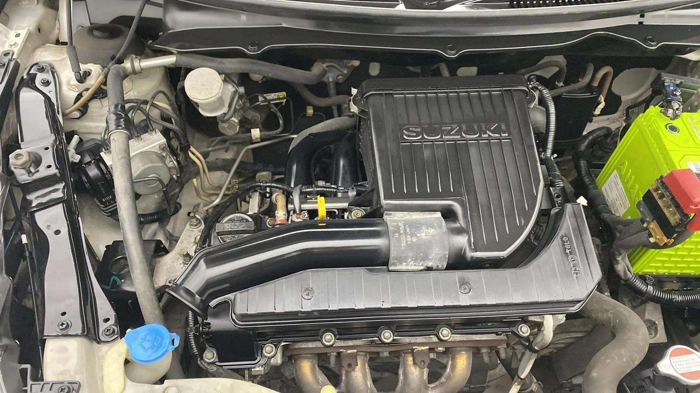 2016 Maruti Swift Dzire VXI (O), Petrol, Manual, 58,178 km, Engine View - Right