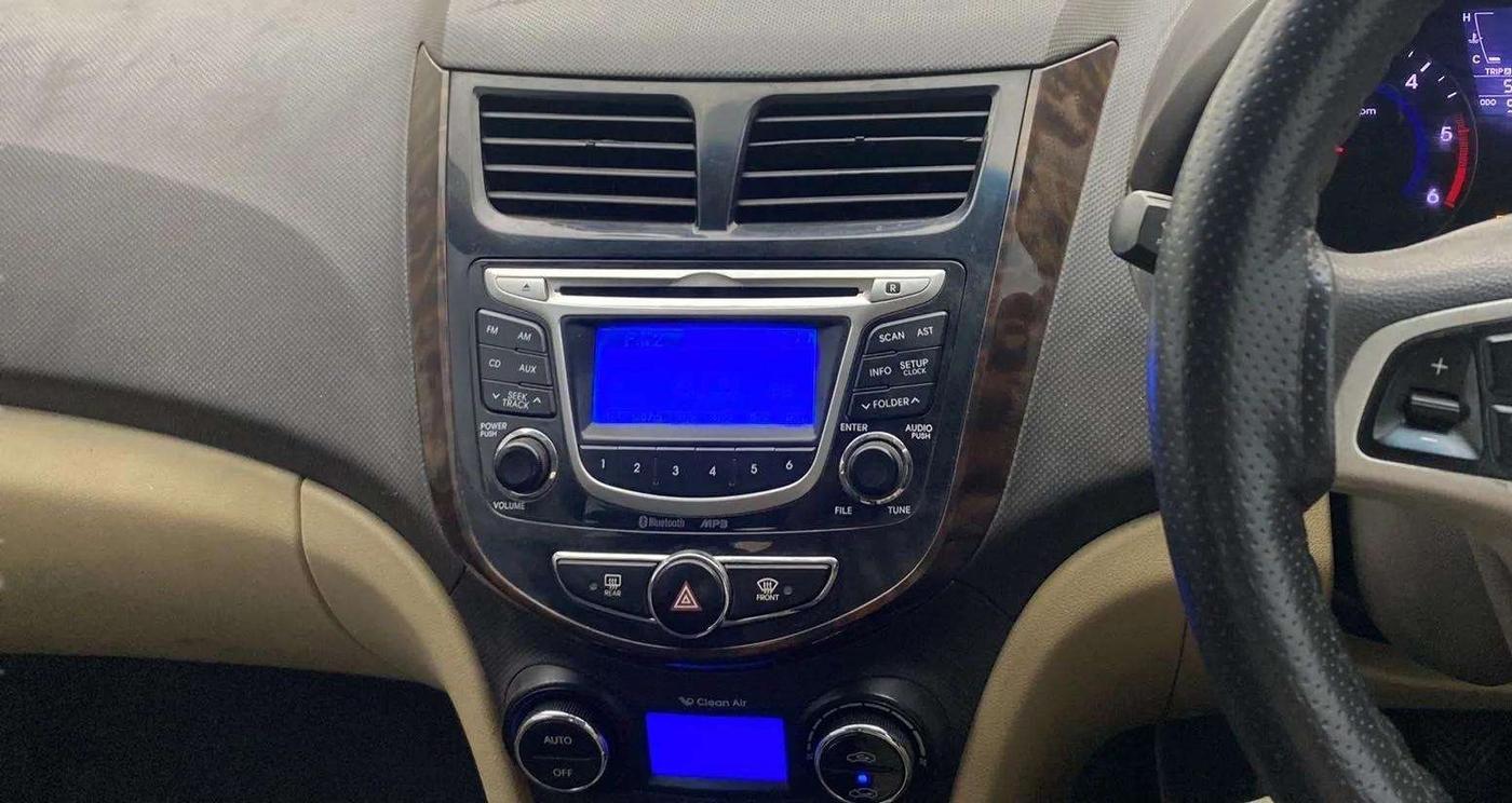2014 Hyundai Verna FLUIDIC 1.6 CRDI SX, Diesel, Manual, 94,535 km, Air Conditioner