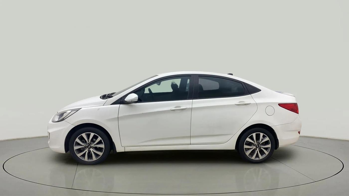 2014 Hyundai Verna FLUIDIC 1.6 CRDI SX, Diesel, Manual, 94,535 km, Left Side