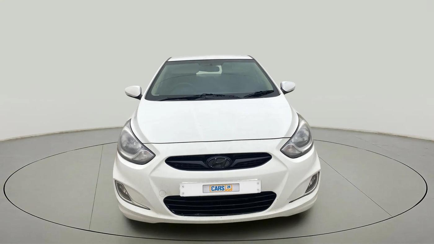 2014 Hyundai Verna FLUIDIC 1.6 CRDI SX, Diesel, Manual, 94,535 km, Front