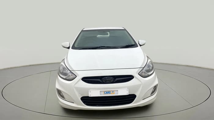2014 Hyundai Verna FLUIDIC 1.6 CRDI SX, Diesel, Manual, 94,535 km, Front
