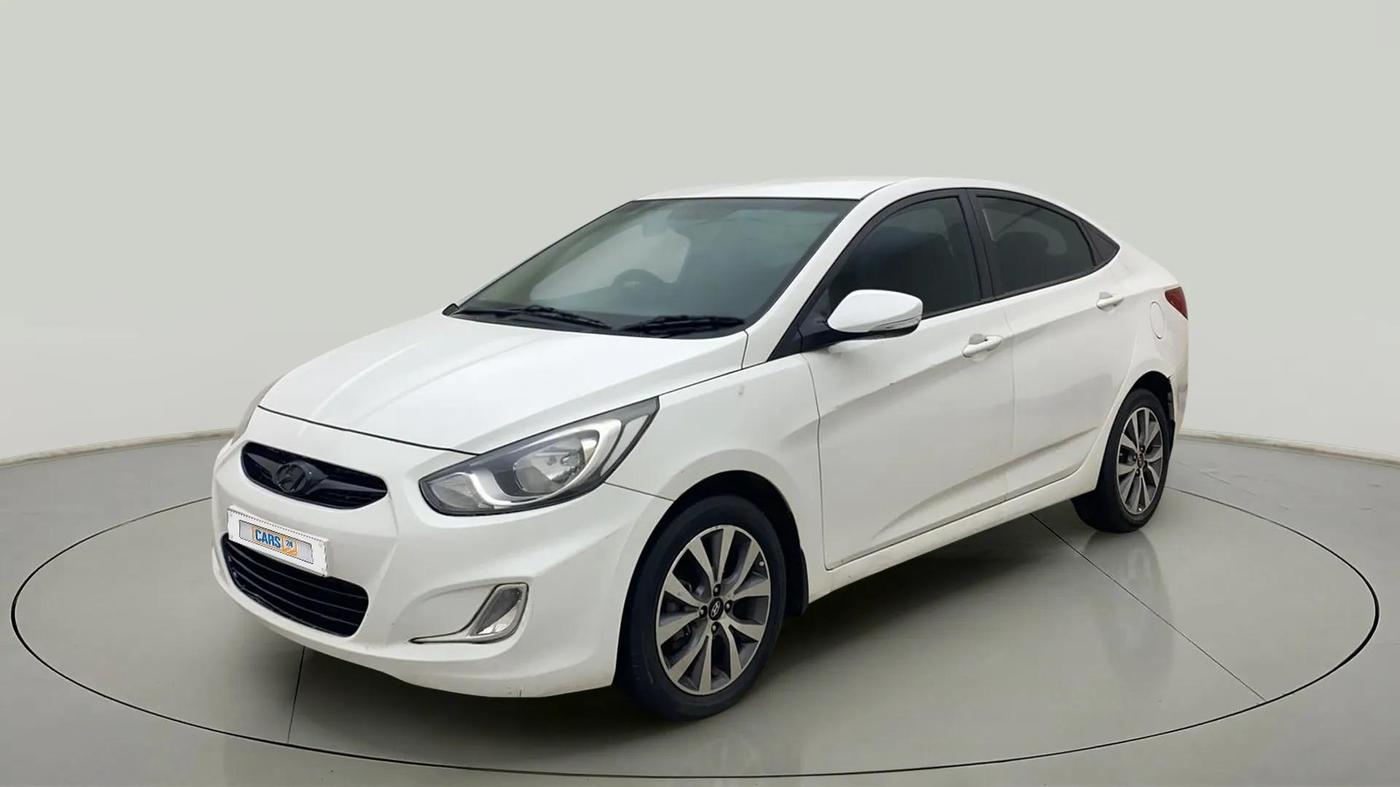 2014 Hyundai Verna FLUIDIC 1.6 CRDI SX, Diesel, Manual, 94,535 km, Left Front Diagonal