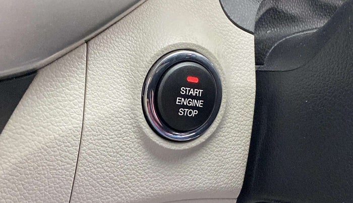 2019 Mahindra XUV300 W8 1.2 PETROL, Petrol, Manual, 12,303 km, Keyless Start/ Stop Button