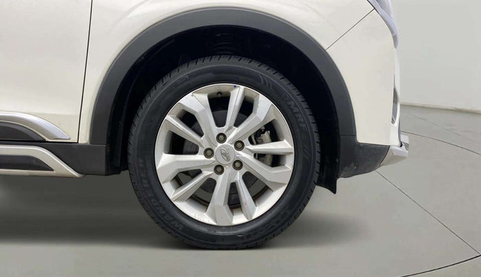 2019 Mahindra XUV300 W8 1.2 PETROL, Petrol, Manual, 12,303 km, Right Front Wheel