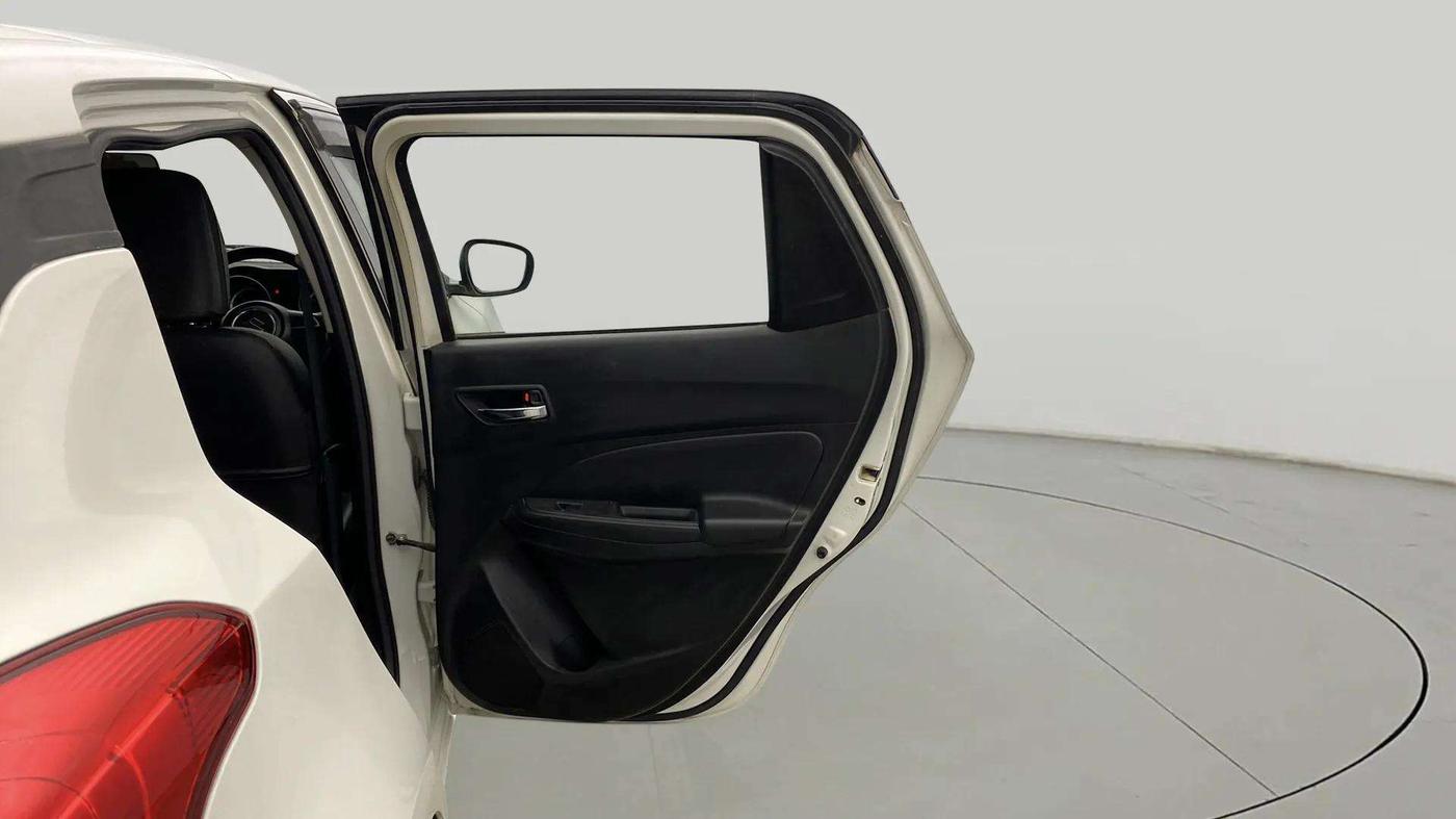 2021 Maruti Swift VXI, Petrol, Manual, 22,735 km, RHS Rear Door