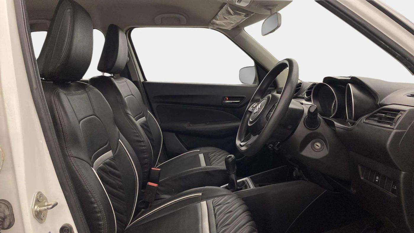2021 Maruti Swift VXI, Petrol, Manual, 22,735 km, Right Side Front Door Cabin