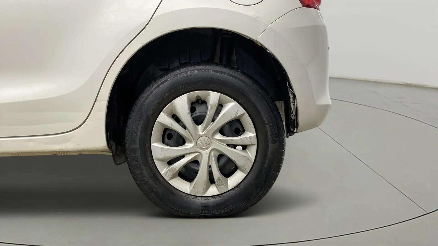 2021 Maruti Swift VXI, Petrol, Manual, 22,735 km, Left Rear Wheel