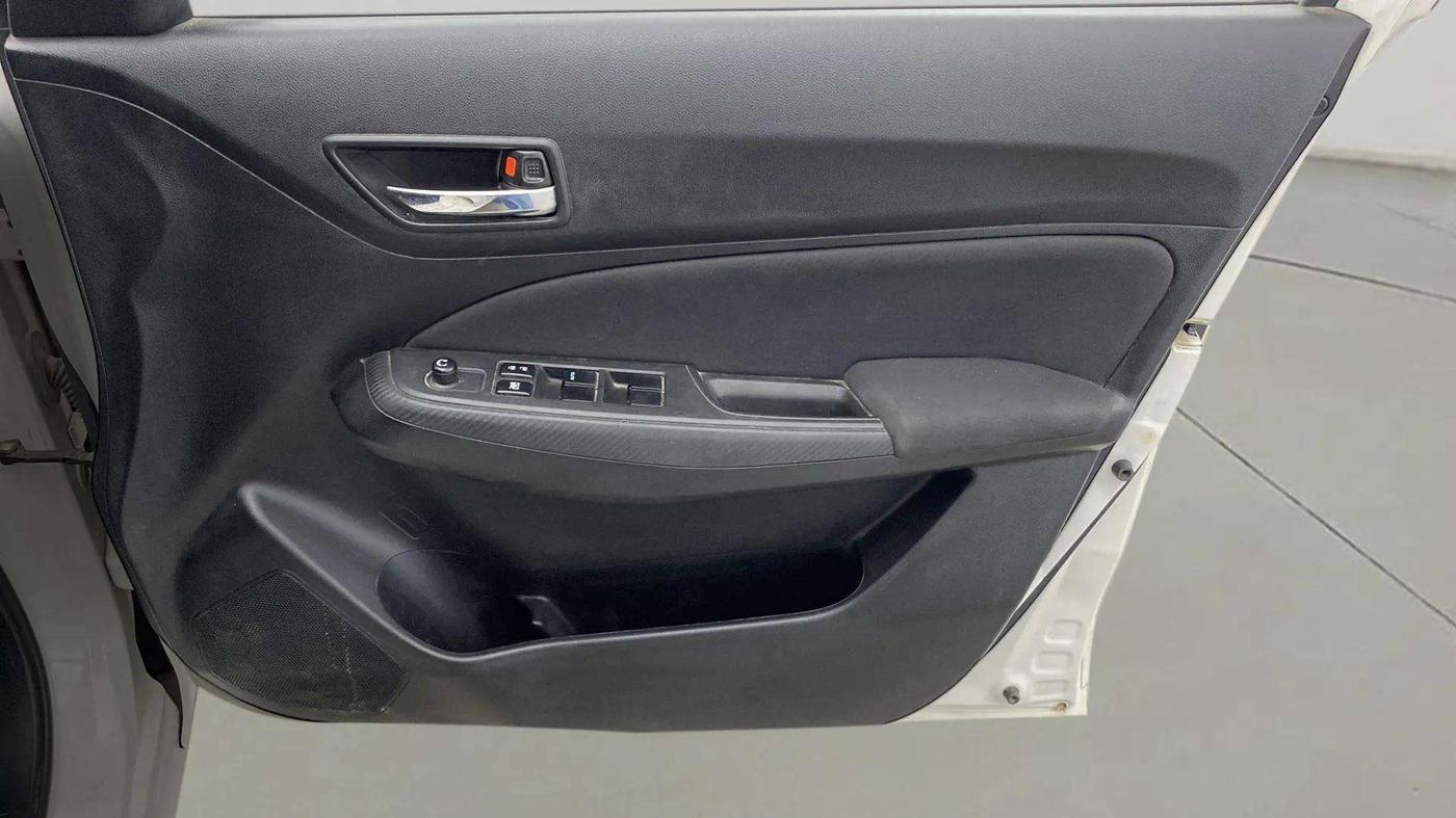2021 Maruti Swift VXI, Petrol, Manual, 22,735 km, Driver Side Door Panels Control