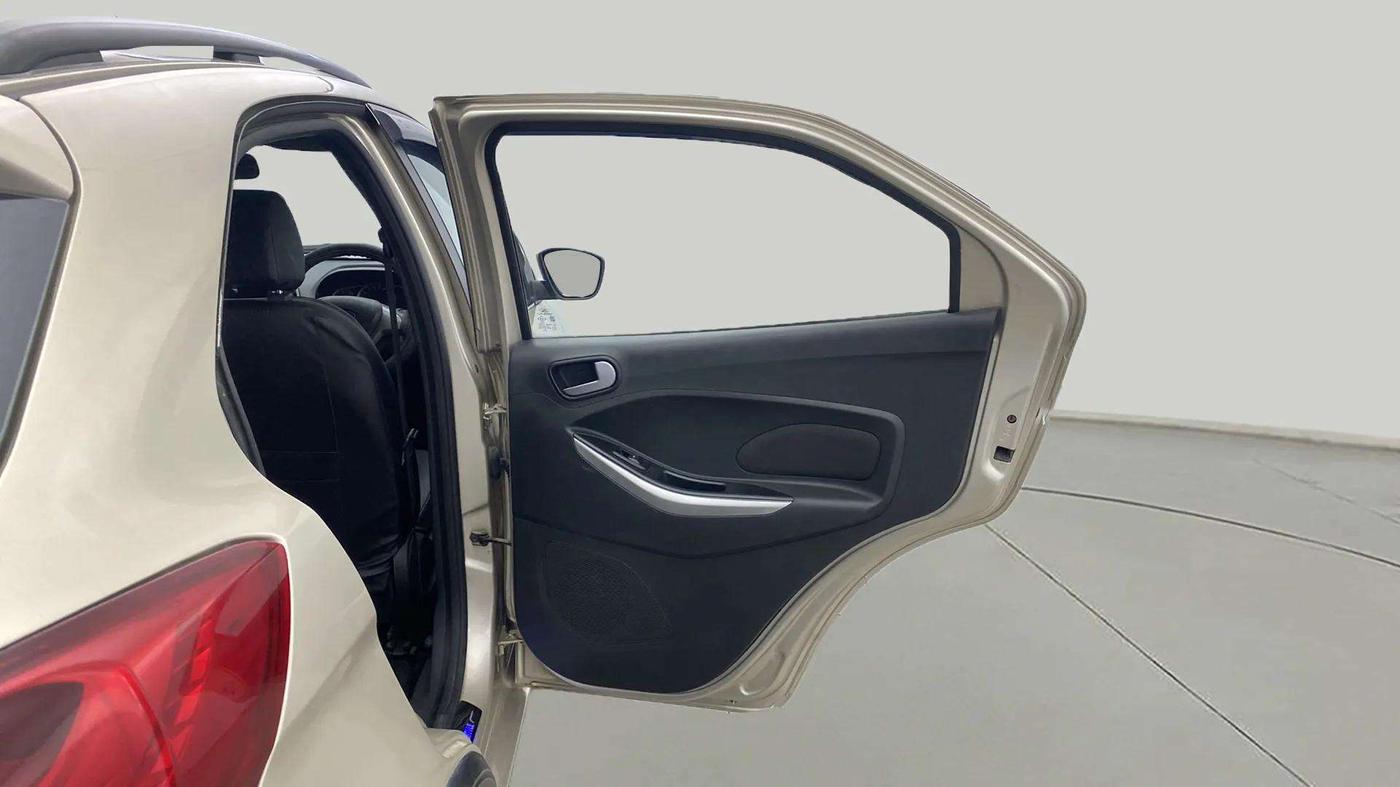 2018 Ford FREESTYLE TREND 1.2 PETROL, Petrol, Manual, 27,548 km, RHS Rear Door