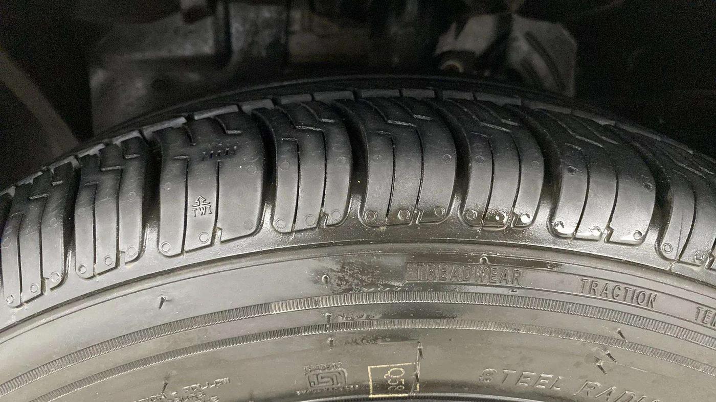 2018 Ford FREESTYLE TREND 1.2 PETROL, Petrol, Manual, 27,548 km, Left Front Tyre Tread