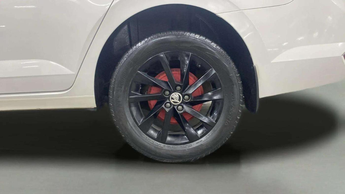 2023 Skoda SLAVIA AMBITION 1.0L TSI MT, Petrol, Manual, 27,861 km, Left Rear Wheel