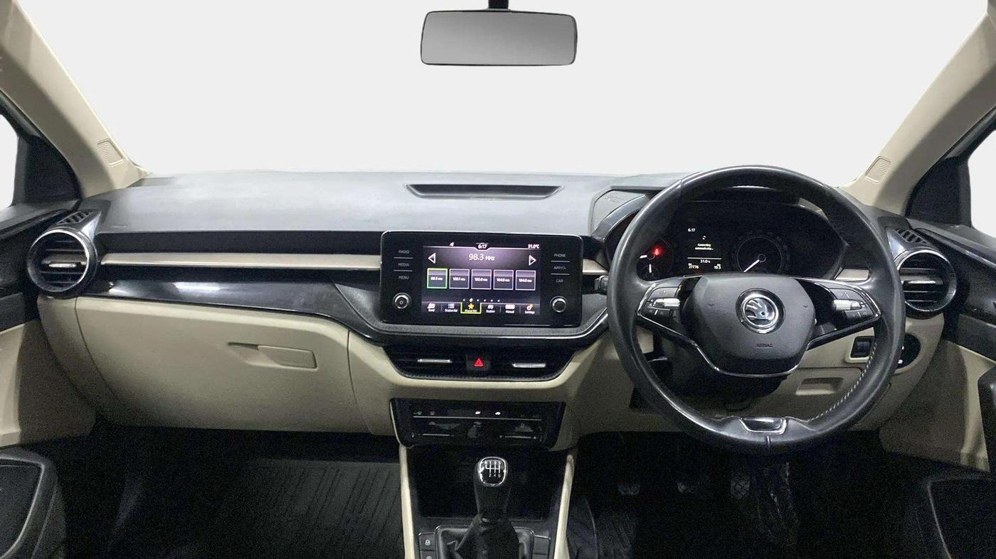 2023 Skoda SLAVIA AMBITION 1.0L TSI MT, Petrol, Manual, 27,861 km, Dashboard
