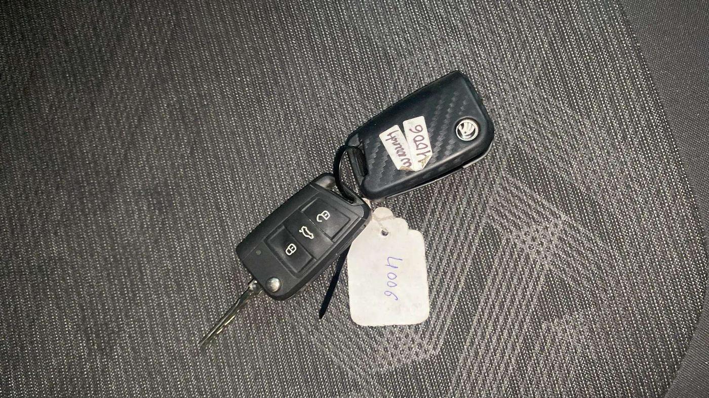 2023 Skoda SLAVIA AMBITION 1.0L TSI MT, Petrol, Manual, 27,861 km, Key Close Up