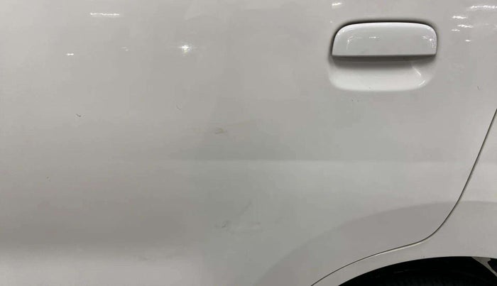 2014 Maruti Wagon R 1.0 VXI, Petrol, Manual, 20,348 km, Rear left door - Slightly dented