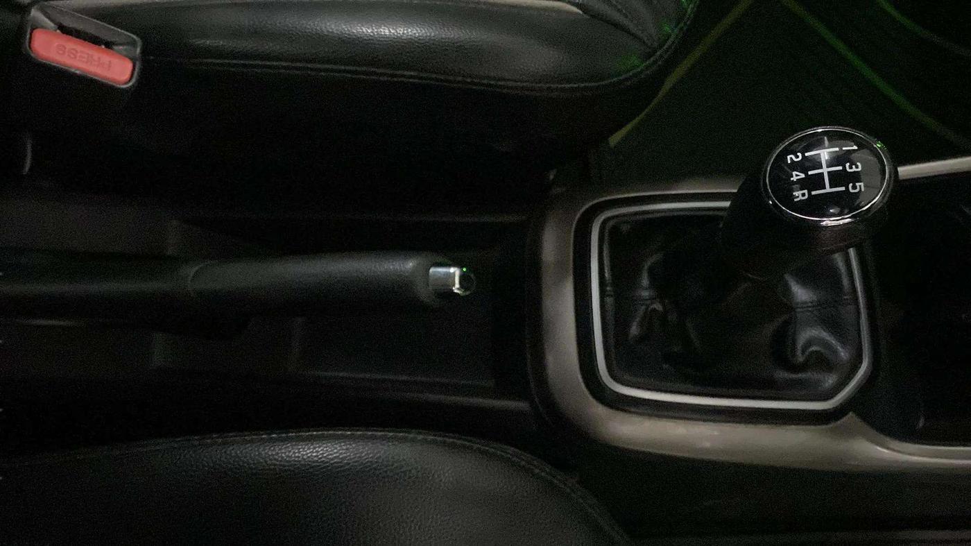 2019 Maruti IGNIS DELTA 1.2, Petrol, Manual, 70,234 km, Gear Lever