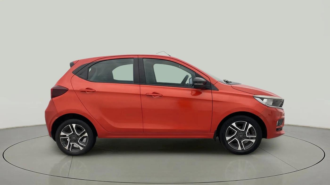 2020 Tata Tiago XZA PLUS PETROL, Petrol, Automatic, 38,243 km, Right Side View