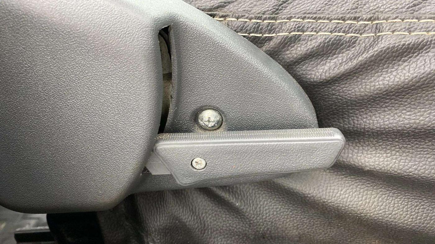 2018 Maruti Alto 800 LXI, Petrol, Manual, 36,426 km, Driver Side Adjustment Panel