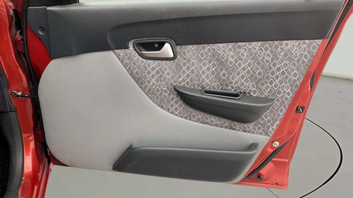 2018 Maruti Alto 800 LXI, Petrol, Manual, 36,426 km, Driver Side Door Panels Control