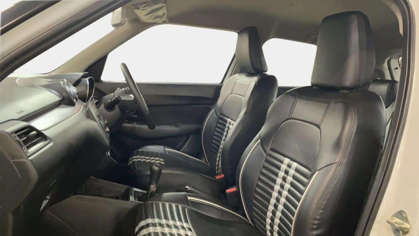 2024 Maruti Swift VXi, Petrol, Manual, 22,850 km, Right Side Front Door Cabin
