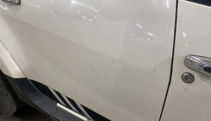 2018 Renault Duster RXS CVT, Petrol, Automatic, 77,339 km, Right rear door - Paint minor damage