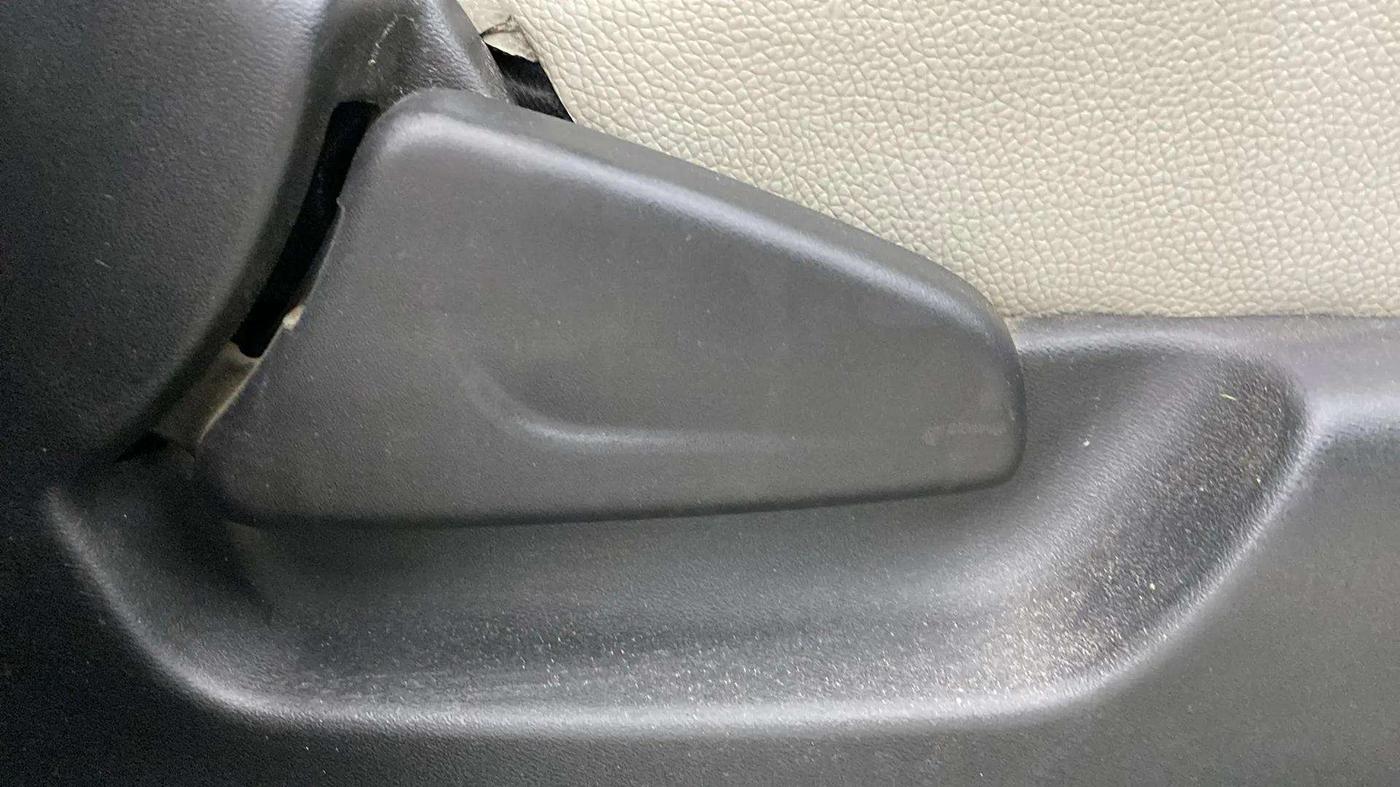 2019 Datsun Redi Go S 1.0, Petrol, Manual, 92,782 km, Driver Side Adjustment Panel