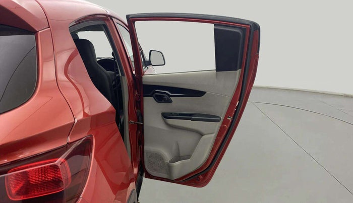 2016 Mahindra Kuv100 K4 6 STR, Petrol, Manual, 24,023 km, RHS Rear Door