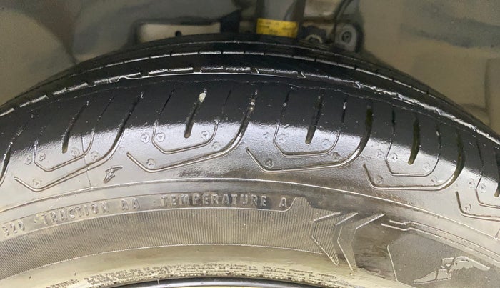 2018 Ford Ecosport TREND + 1.5L PETROL AT, Petrol, Automatic, 65,448 km, Left Front Tyre Tread