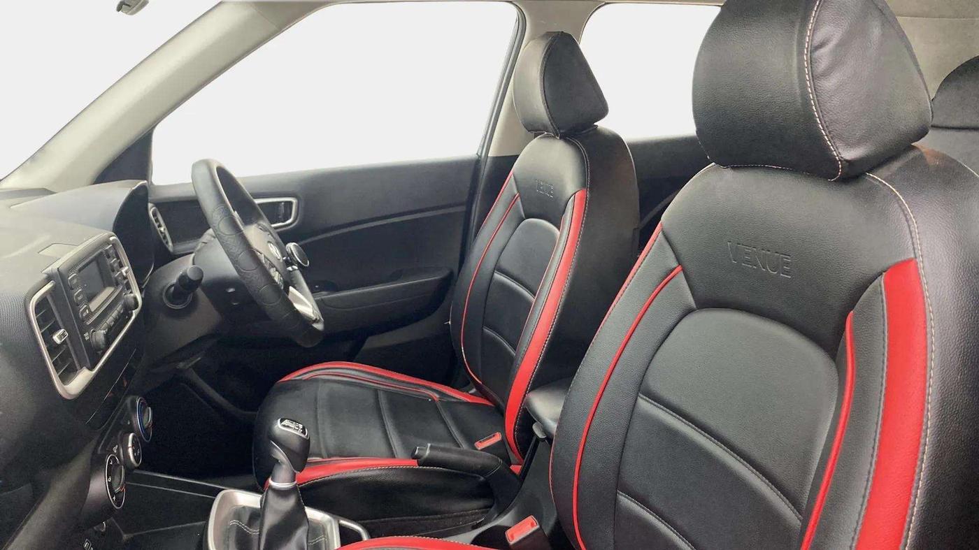 2021 Hyundai VENUE S 1.0 TURBO IMT, Petrol, Manual, 72,791 km, Right Side Front Door Cabin