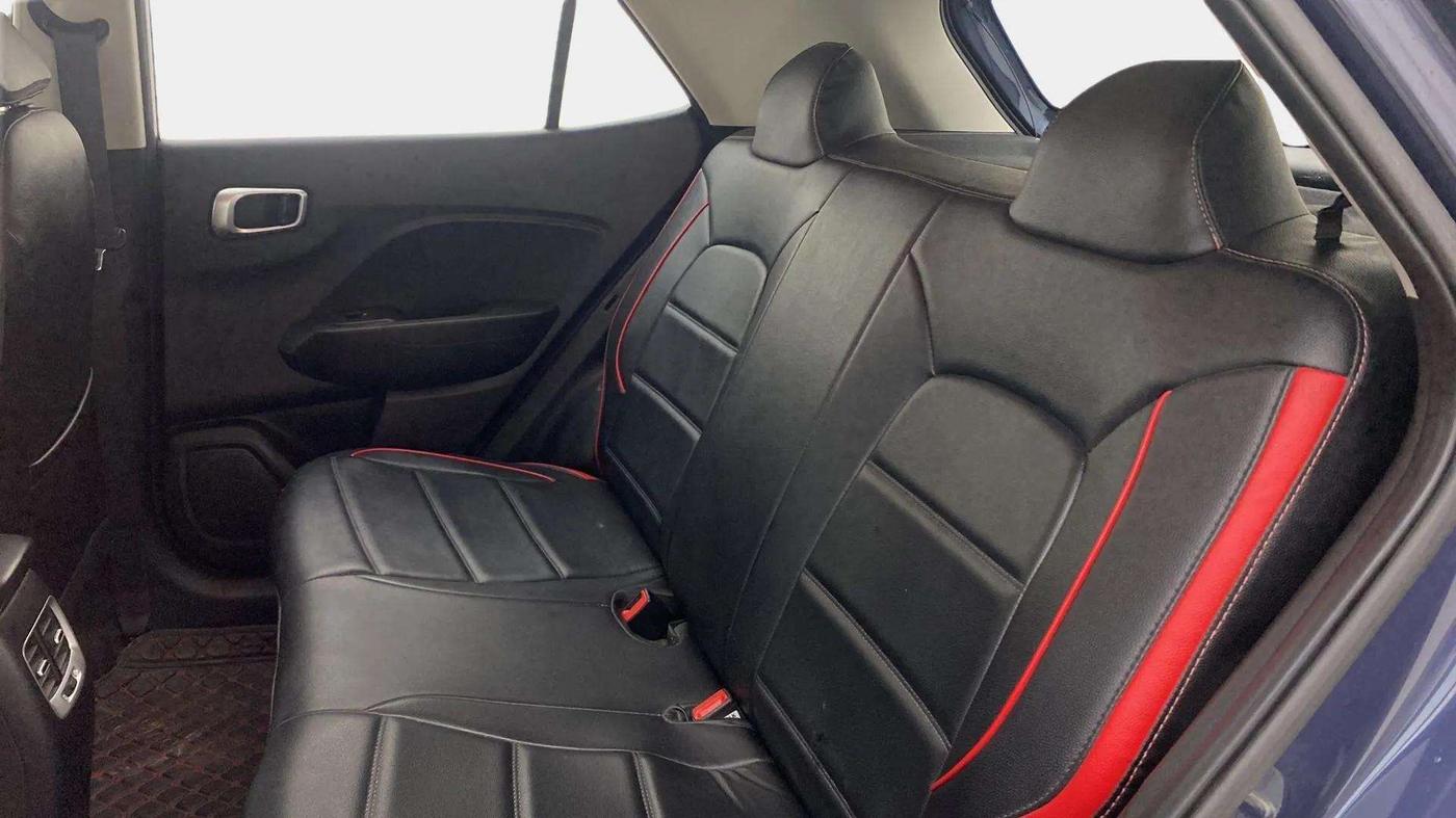 2021 Hyundai VENUE S 1.0 TURBO IMT, Petrol, Manual, 72,791 km, Right Side Rear Door Cabin