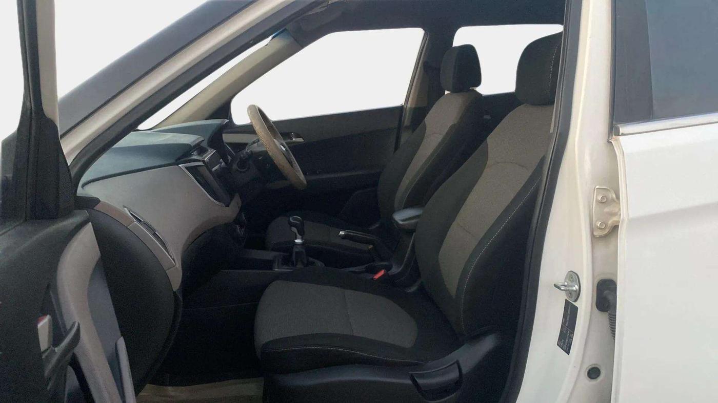 2016 Hyundai Creta SX PLUS 1.6 PETROL, Petrol, Manual, 75,053 km, Right Side Front Door Cabin