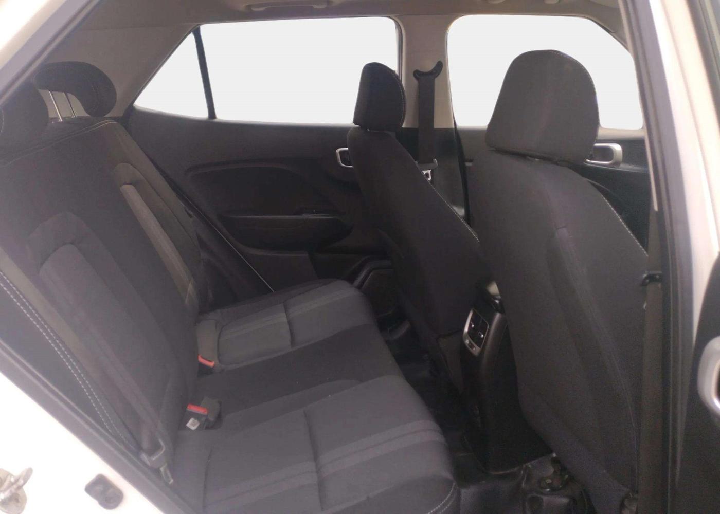 2019 Hyundai VENUE SX 1.0 TURBO, Petrol, Manual, 6,695 km, Right Side Rear Door Cabin